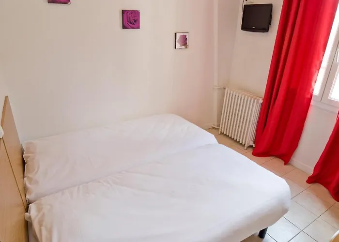 Hotel Les Colombes Verdun-sur-Meuse, France