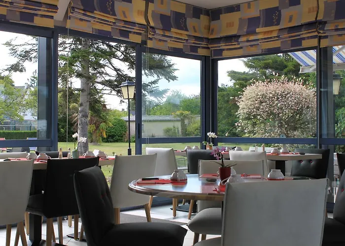 Hotel Des Bains Lancieux, France