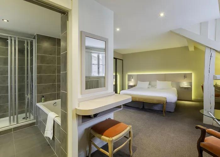 Logis Hotel Restaurant Le Dauphin Et Le Spa Du Prieure Caen, France