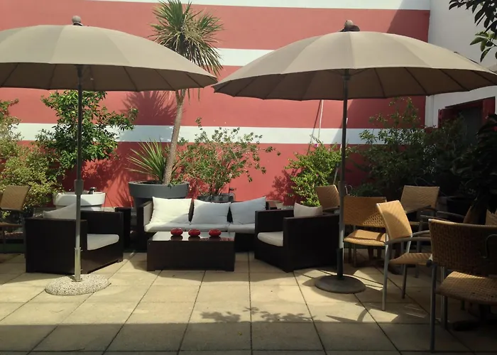Hotel Cote Patio Nimes, France