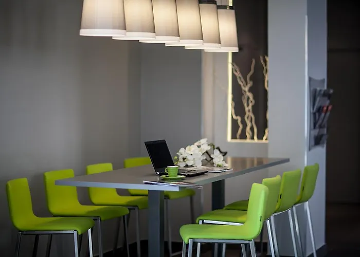 Ibis Styles Antibes Juan Les Pins
