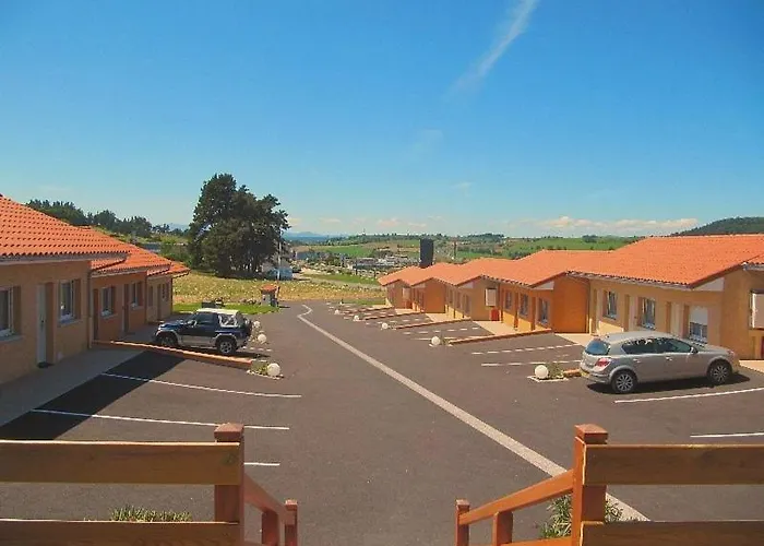 Hotel Cantal Cottages Saint-Georges , France