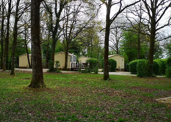 Camping De La Croix D'Arles Bourg , Frankreich
