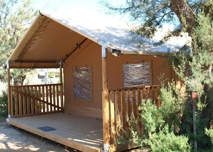 Oh! Campings - Le Clos Du Rhone Saintes-Maries-de-la-Mer, Francia